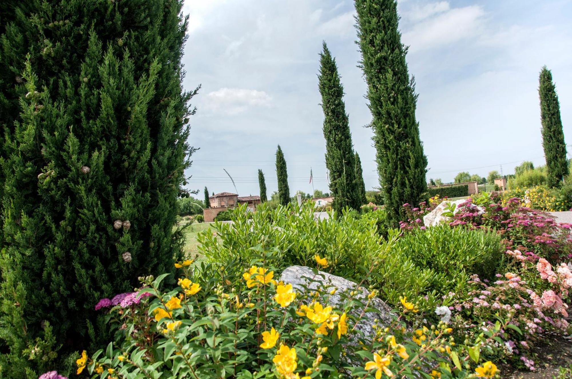 Garda Residence San Vigilio Pozzolengo Buitenkant foto